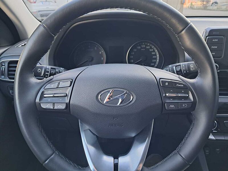 Hyundai i30 1.5 DPI Essence 110